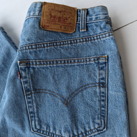 Men's 550 Levi Strauss & Co Blue Jeans Denim 38 x 30 - Picture 2 of 16